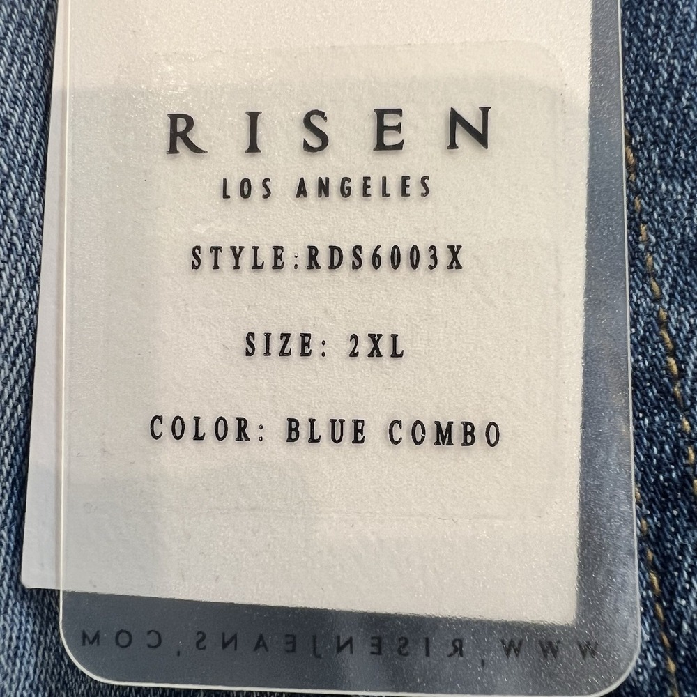 Risen Jeans High Rise Two Tone Shorts Womens Blue 2XL Stretchy Raw Hem NEW! - Picture 6 of 8